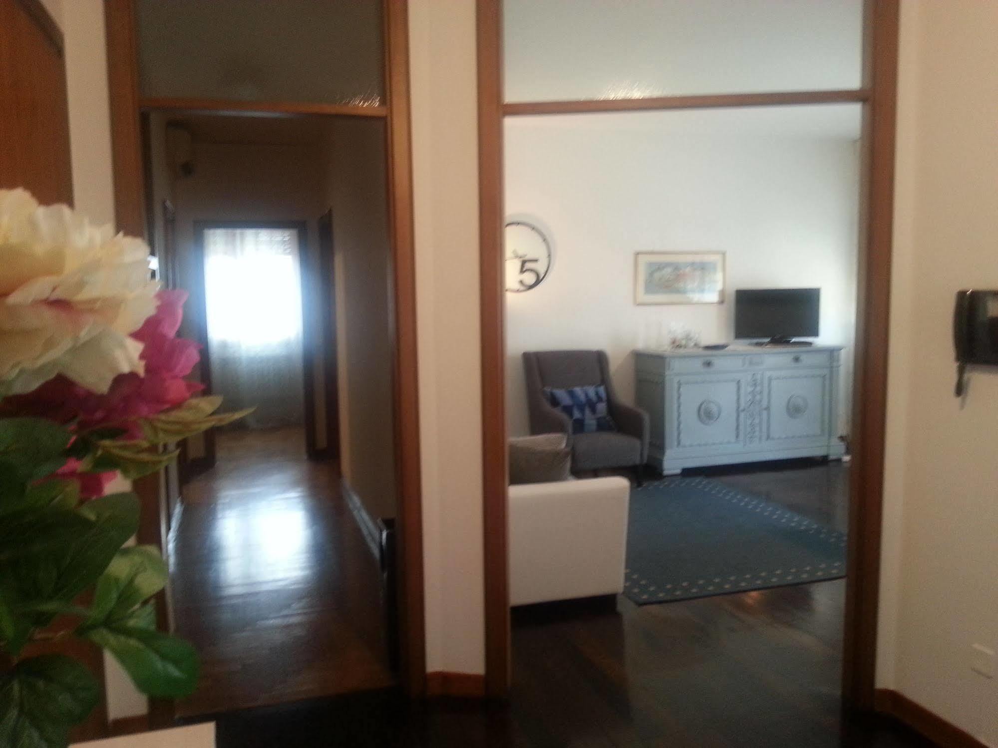 Appartamento Con 2 Camere E Garage Privato! ปาโดวา ภายนอก รูปภาพ