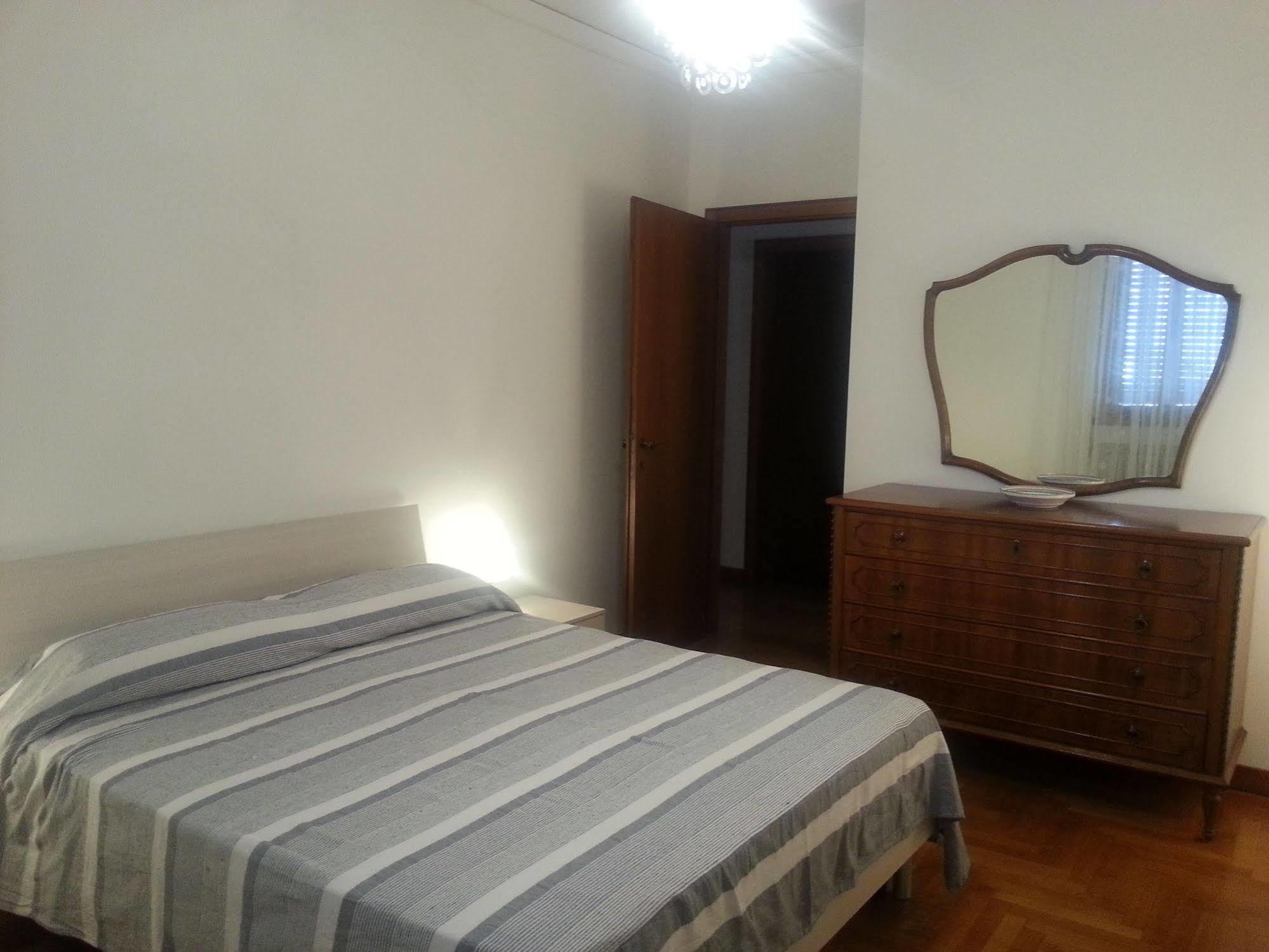 Appartamento Con 2 Camere E Garage Privato! ปาโดวา ภายนอก รูปภาพ